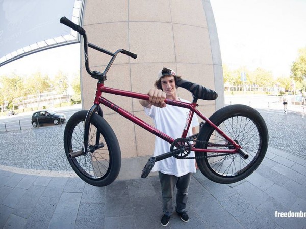 Simone Baracco bmx